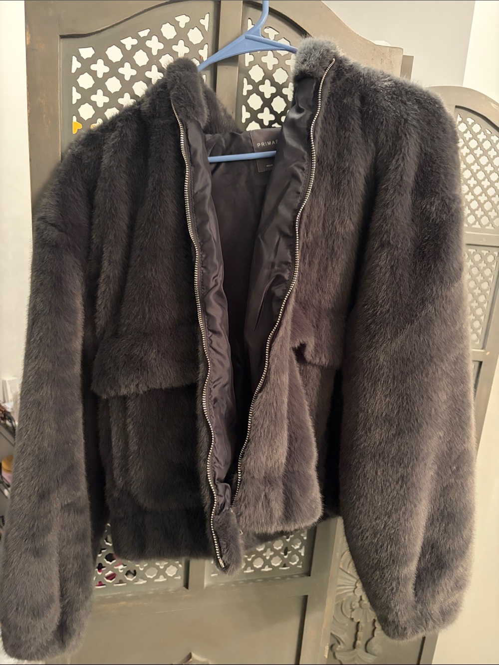 NWOT Primark Women's Faux Fur Jacket in gray